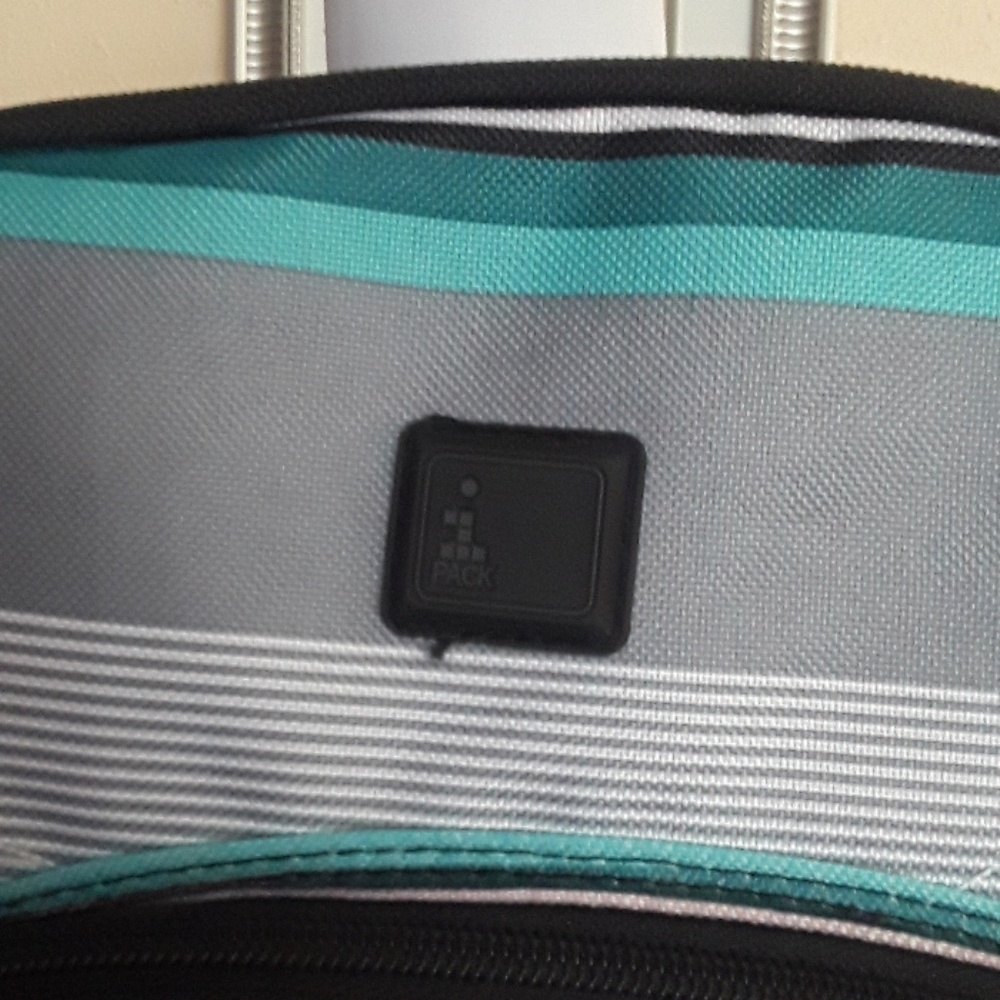 i Pack Backpack - Picture 4 of 8